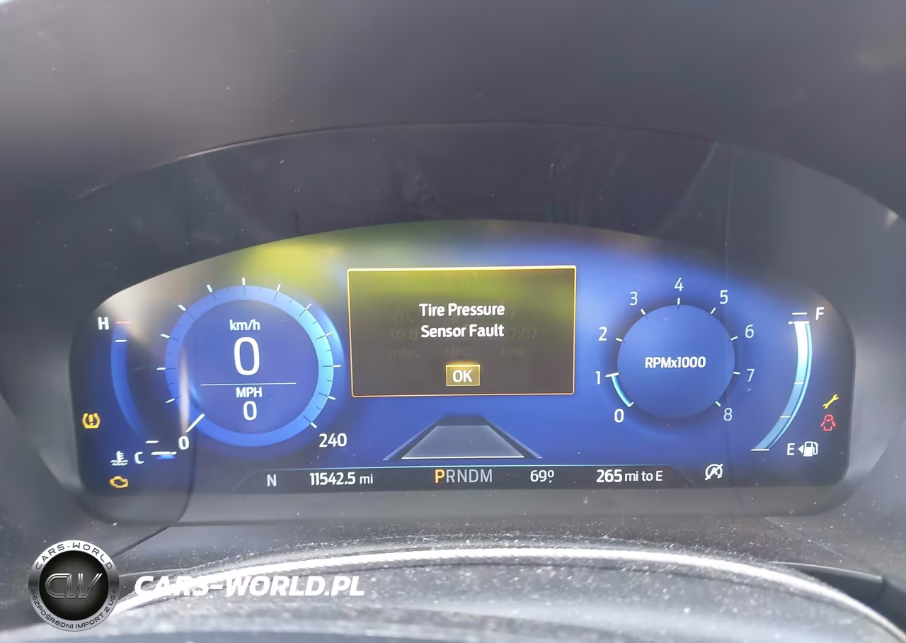 2020 Ford Escape Titanium VIN:1FMCU9J93LUA30914 - 7