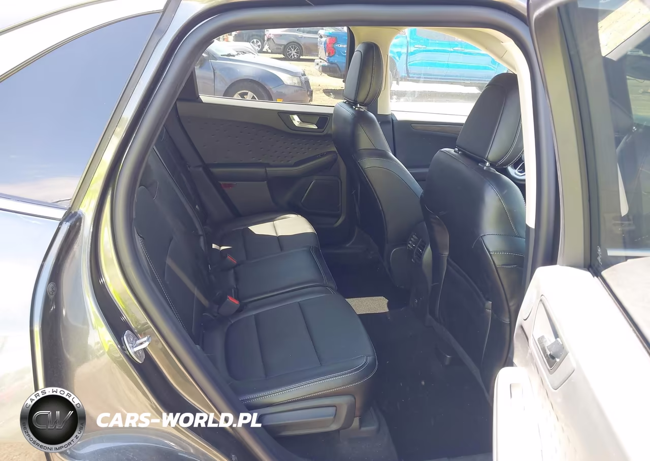 2020 Ford Escape Titanium VIN:1FMCU9J93LUA30914 - 8