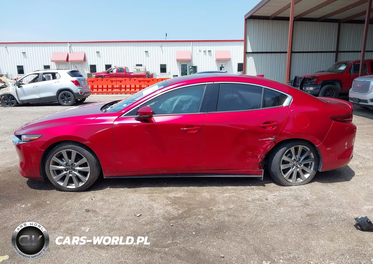 2021 Mazda Mazda3 Premium VIN:JM1BPADL0M1313385 - 14