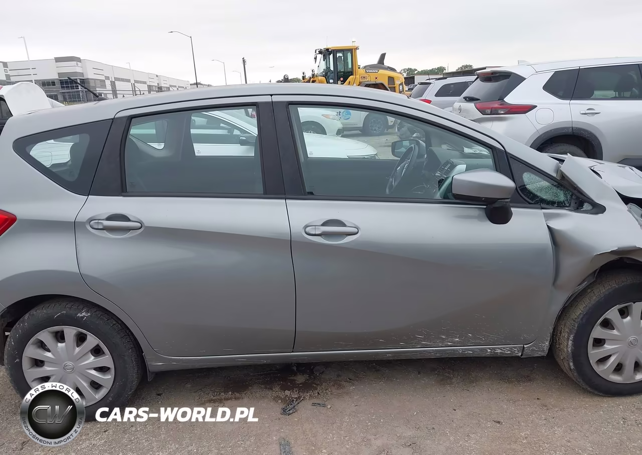 2015 Nissan Versa Note S (Sr)-S Plus-Sl-Sr-Sv VIN:3N1CE2CP5FL377263 - 13