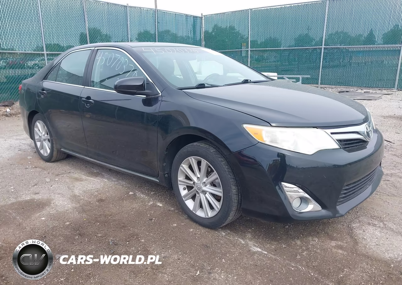 2013 Toyota Camry Xle – zdjęcie 1 z 16