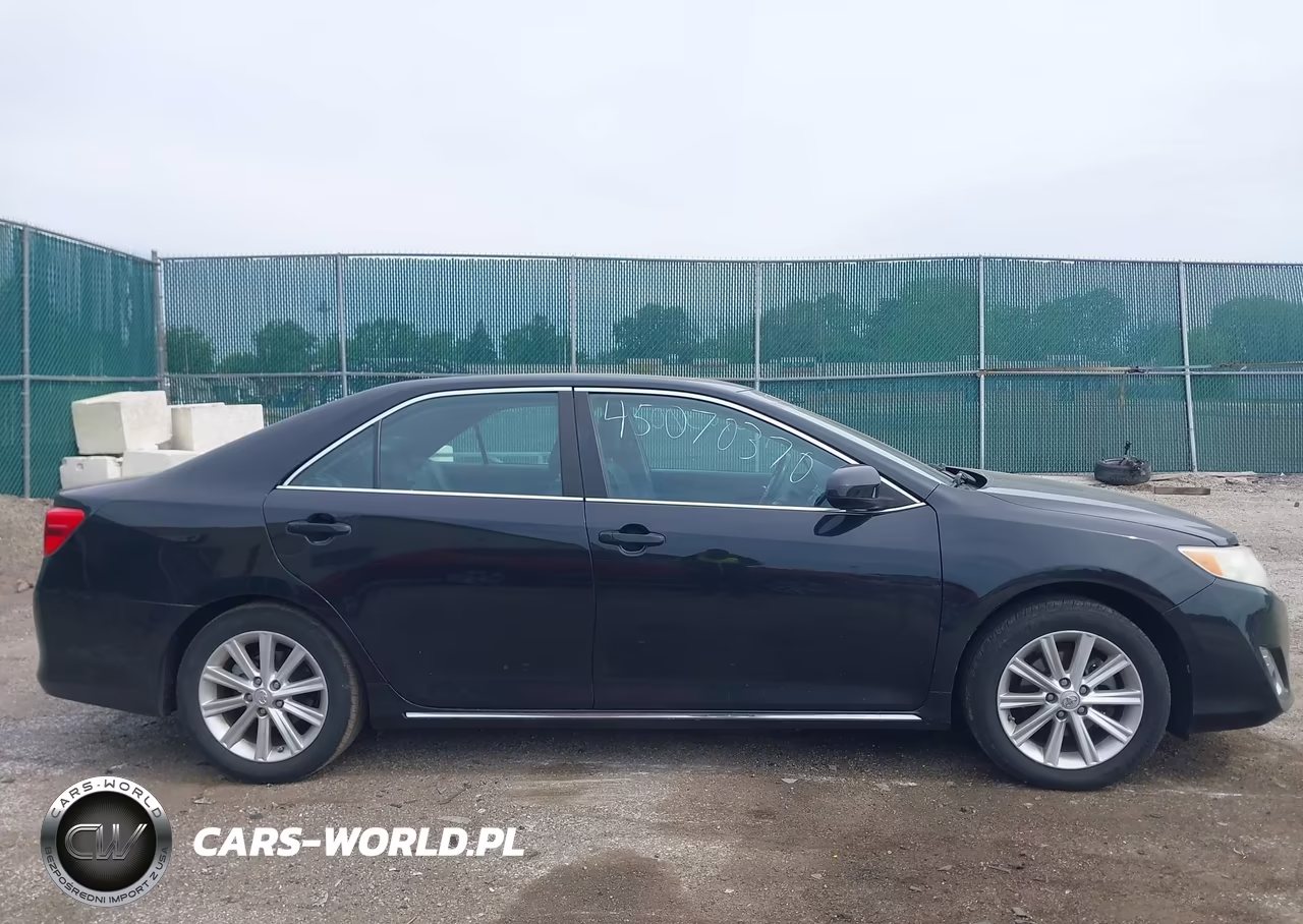 2013 Toyota Camry Xle VIN:4T4BF1FK1DR319588 - 13