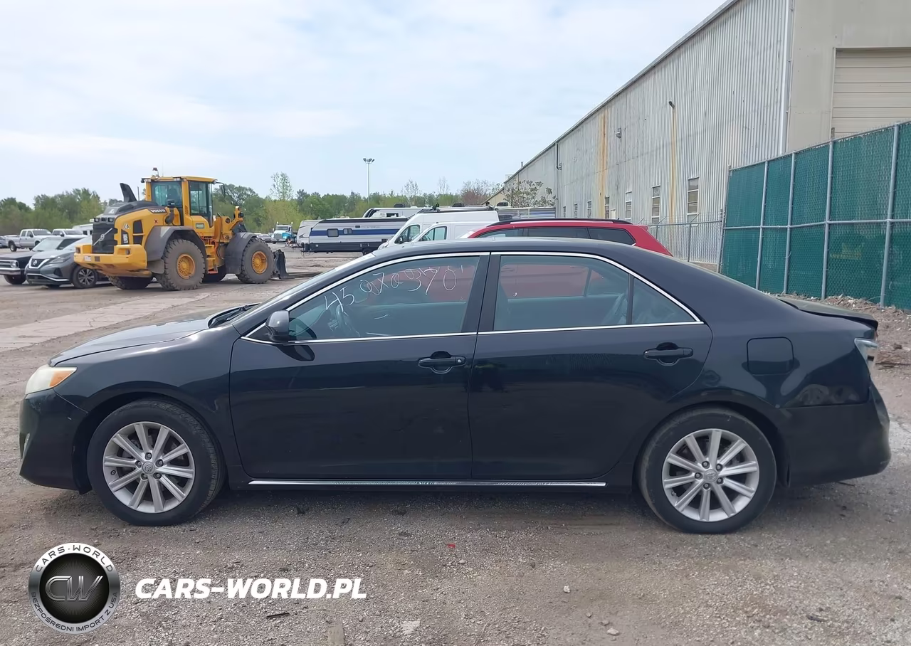 2013 Toyota Camry Xle VIN:4T4BF1FK1DR319588 - 14