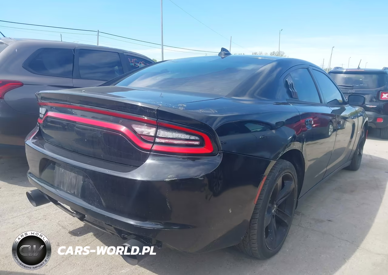 2015 Dodge Charger R-T VIN:2C3CDXCT0FH748434 - 4