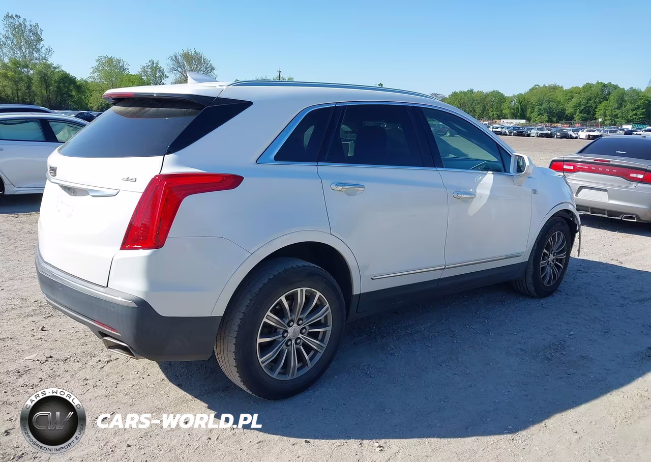2018 Cadillac Xt5 Luxury VIN:1GYKNCRS4JZ133058 - 4