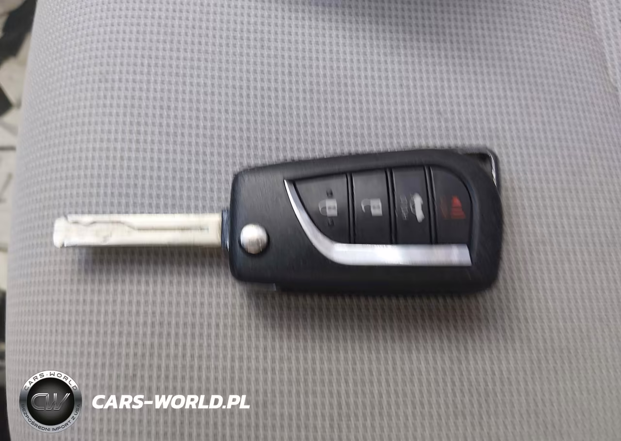 2020 Toyota Corolla Le VIN:5YFEPRAE0LP110895 - 11