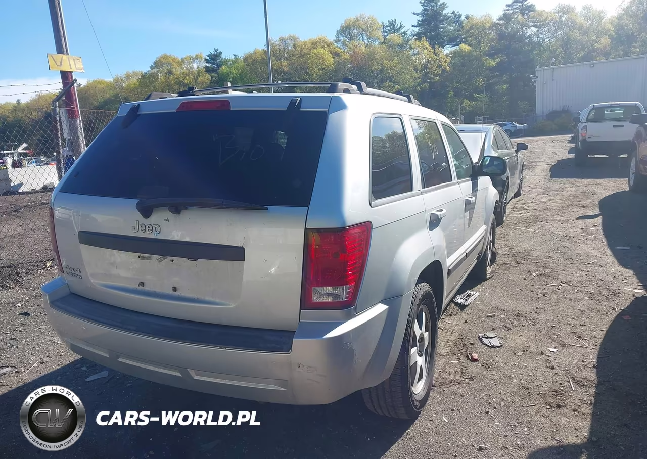 2008 Jeep Grand Cherokee Laredo VIN:1J8GR48K18C203564 - 4
