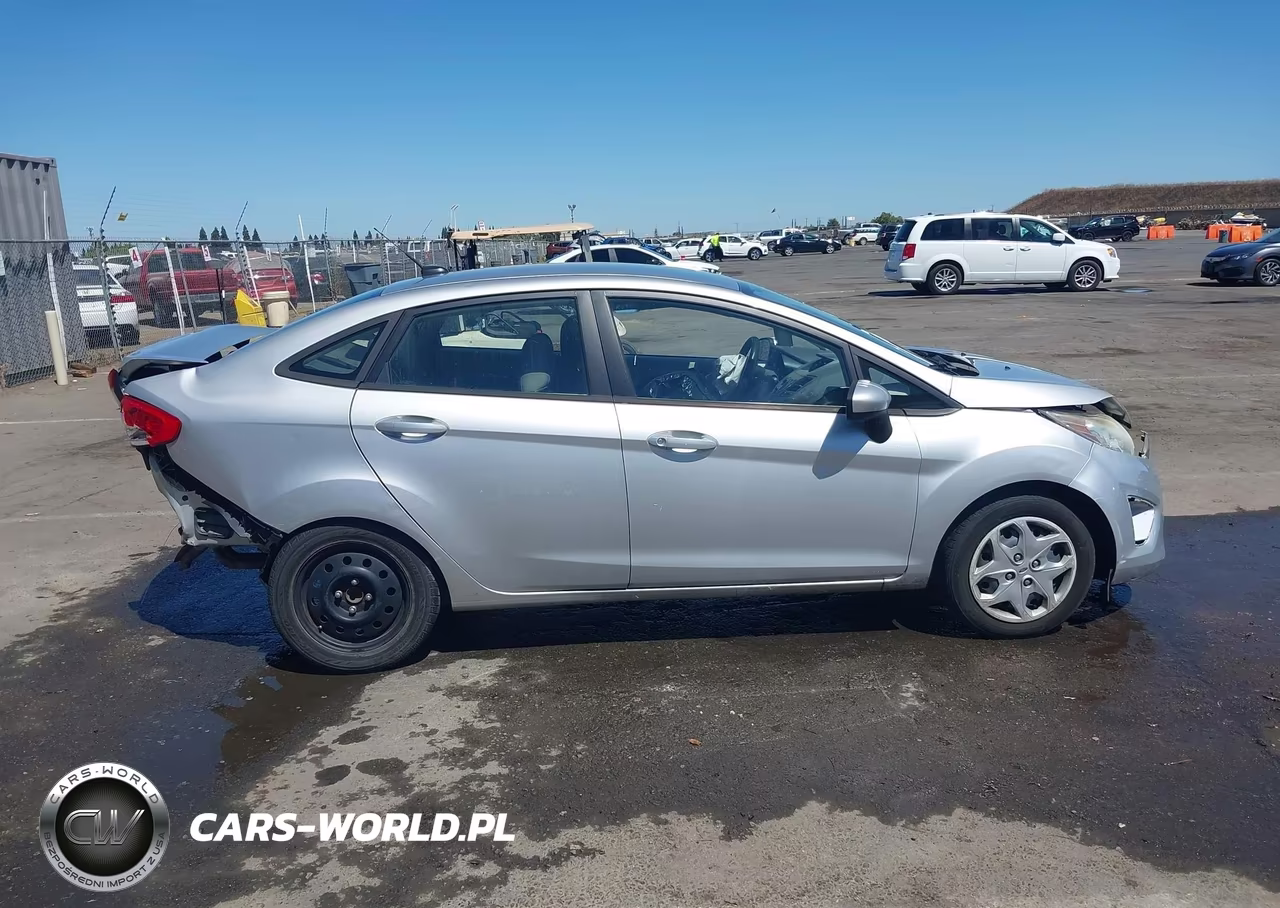2012 Ford Fiesta S VIN:3FADP4AJ6CM104415 - 12