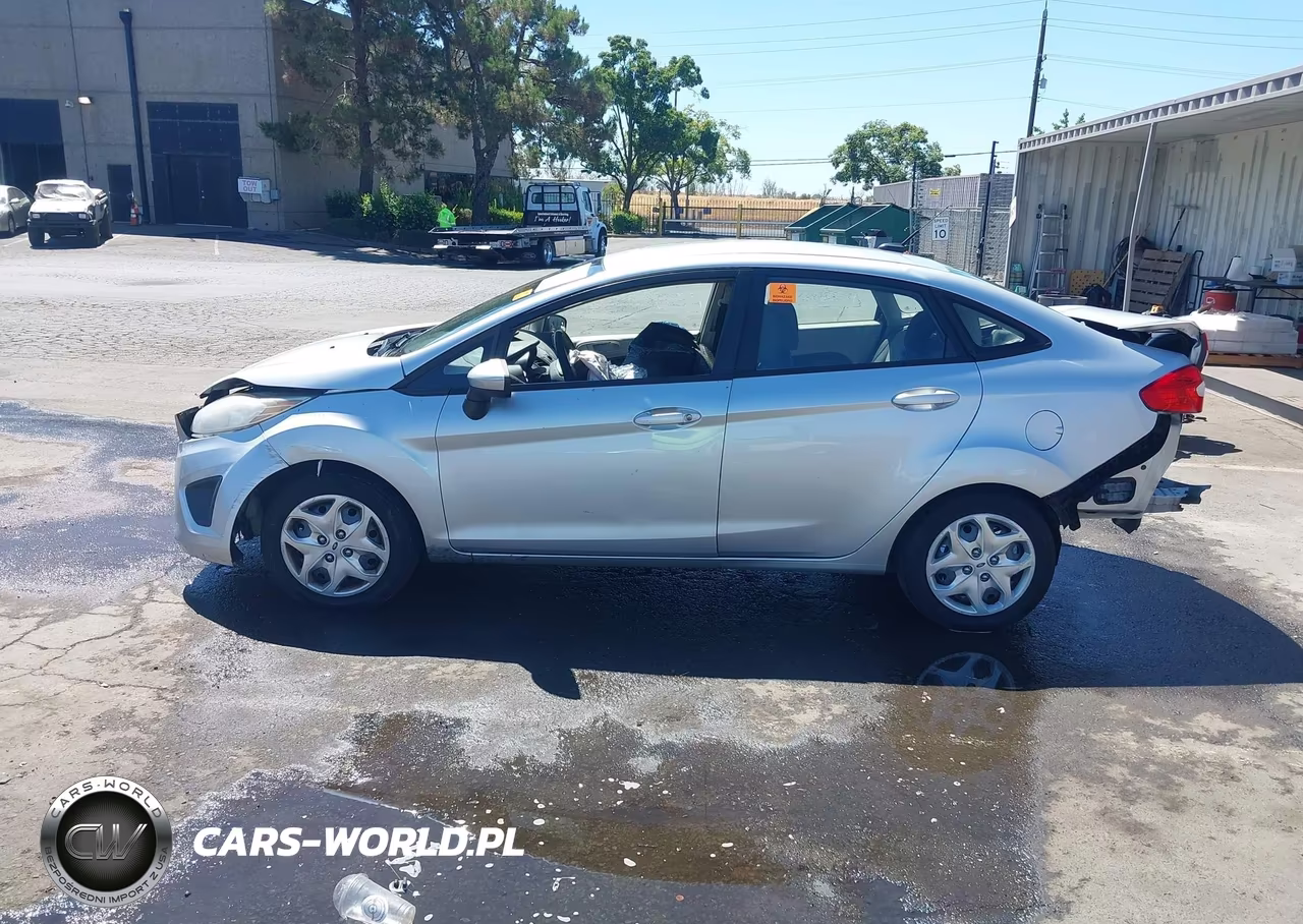 2012 Ford Fiesta S VIN:3FADP4AJ6CM104415 - 13