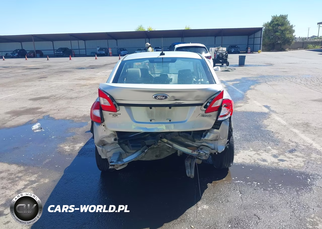 2012 Ford Fiesta S VIN:3FADP4AJ6CM104415 - 6