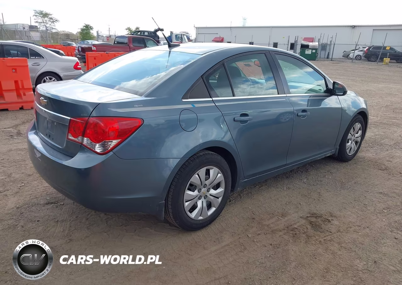 2012 Chevrolet Cruze Ls VIN:1G1PC5SH5C7371732 - 4