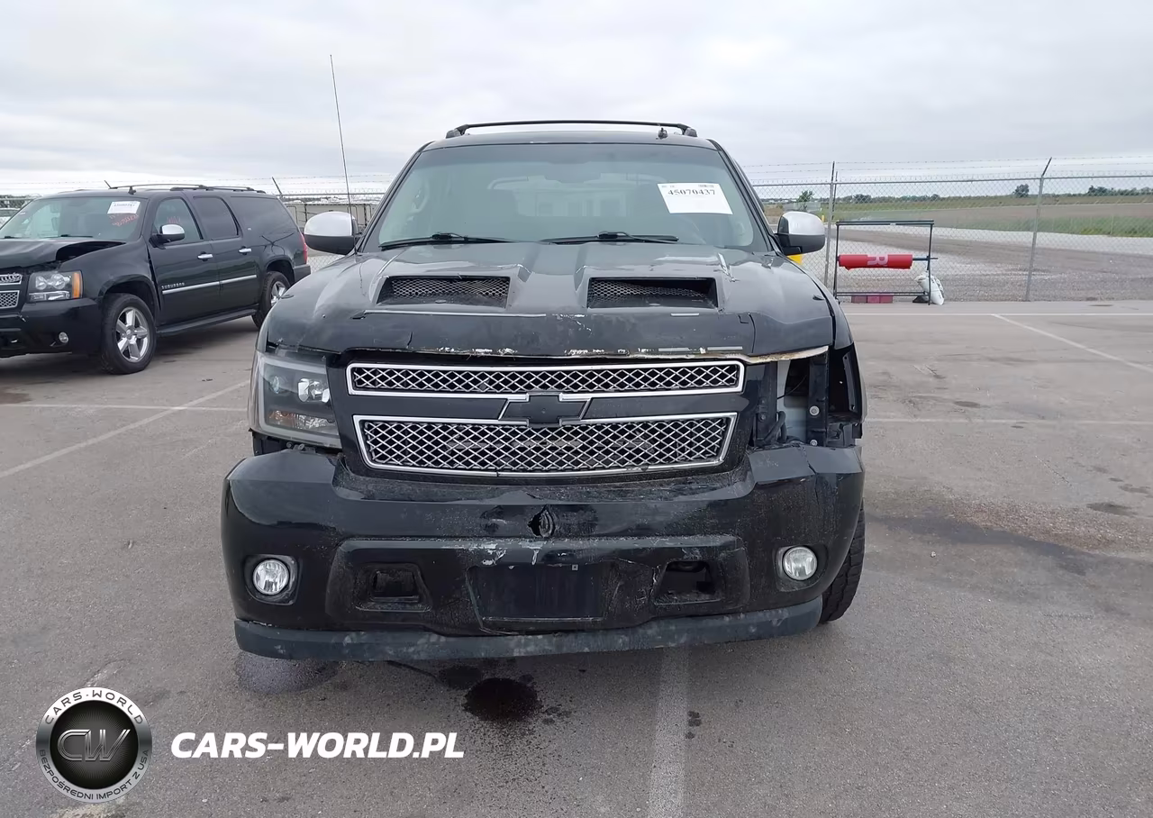 2011 Chevrolet Avalanche 1500 Ltz VIN:3GNTKGE31BG189640 - 12