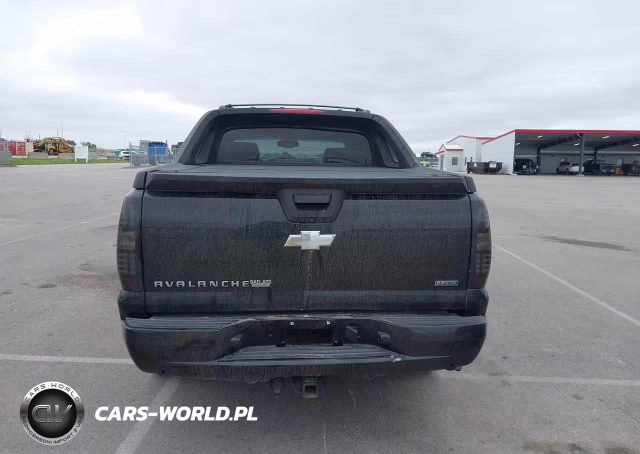 2011 Chevrolet Avalanche 1500 Ltz VIN:3GNTKGE31BG189640 - 16