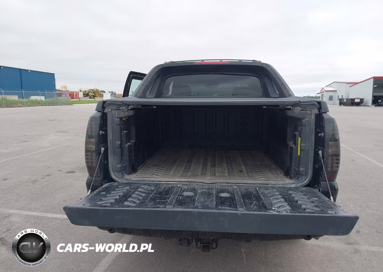 2011 Chevrolet Avalanche 1500 Ltz VIN:3GNTKGE31BG189640 - 17