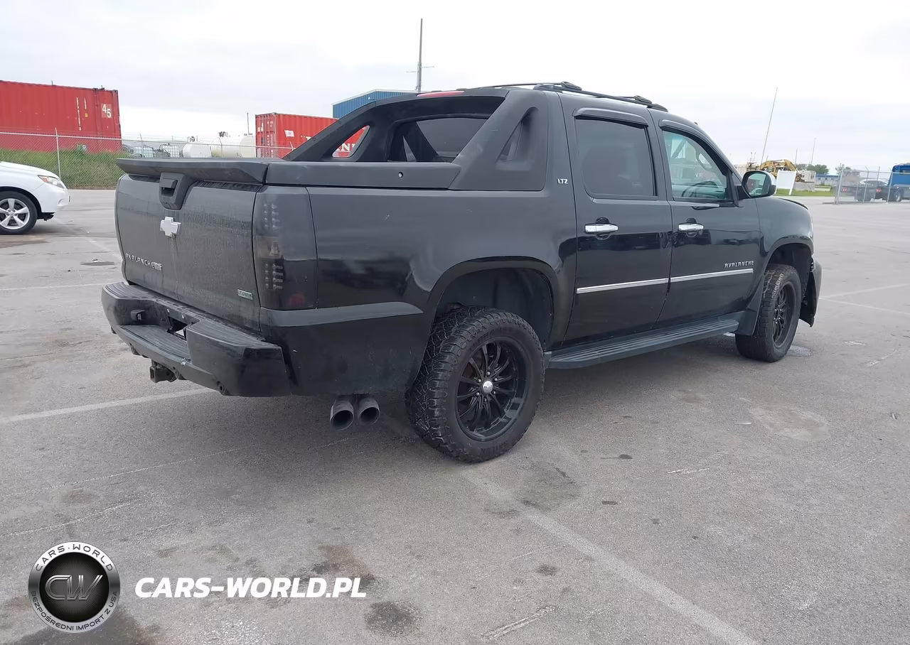 2011 Chevrolet Avalanche 1500 Ltz VIN:3GNTKGE31BG189640 - 4