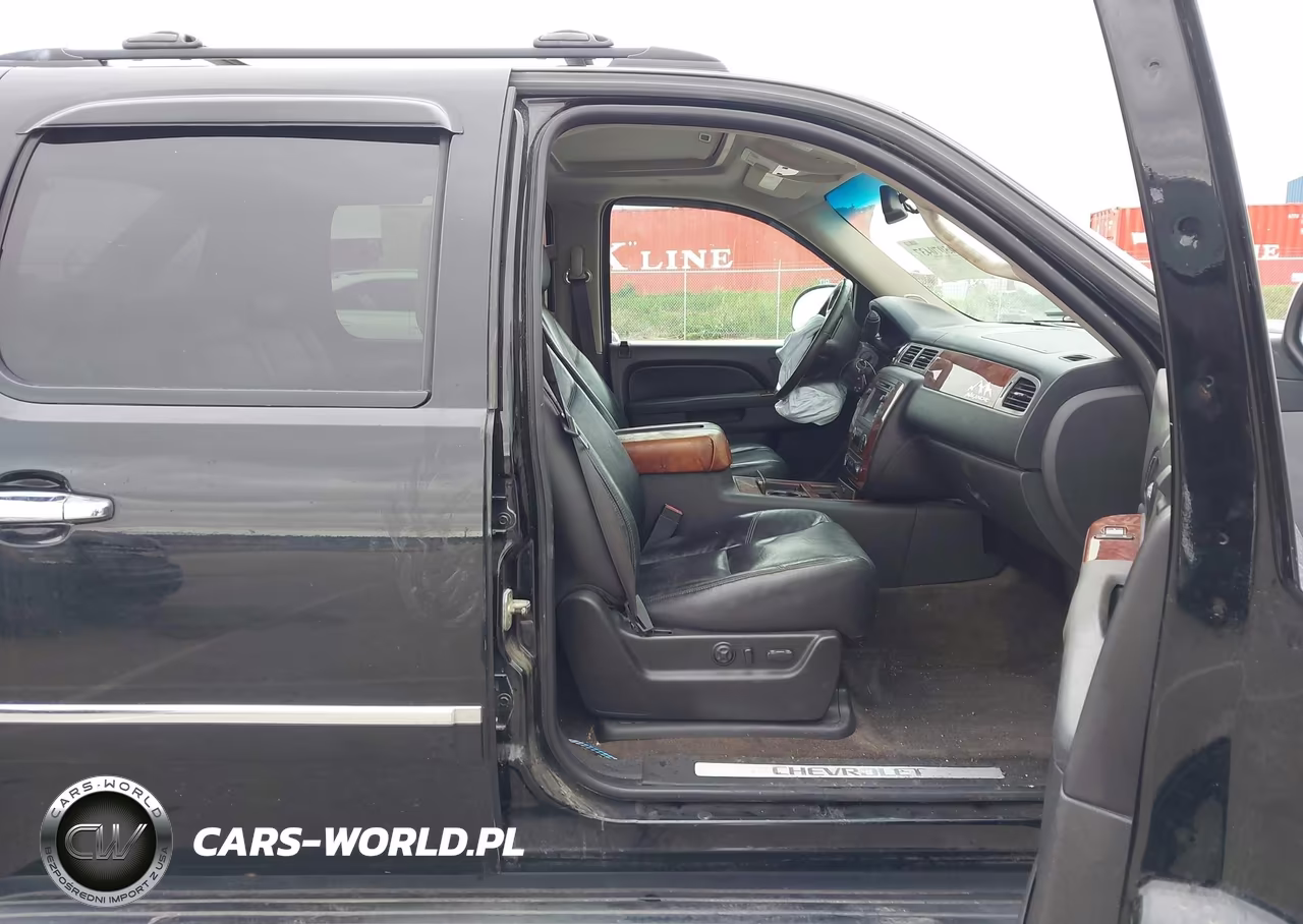 2011 Chevrolet Avalanche 1500 Ltz VIN:3GNTKGE31BG189640 - 5