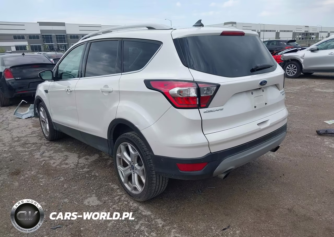 2018 Ford Escape Titanium VIN:1FMCU0J96JUD20394 - 3