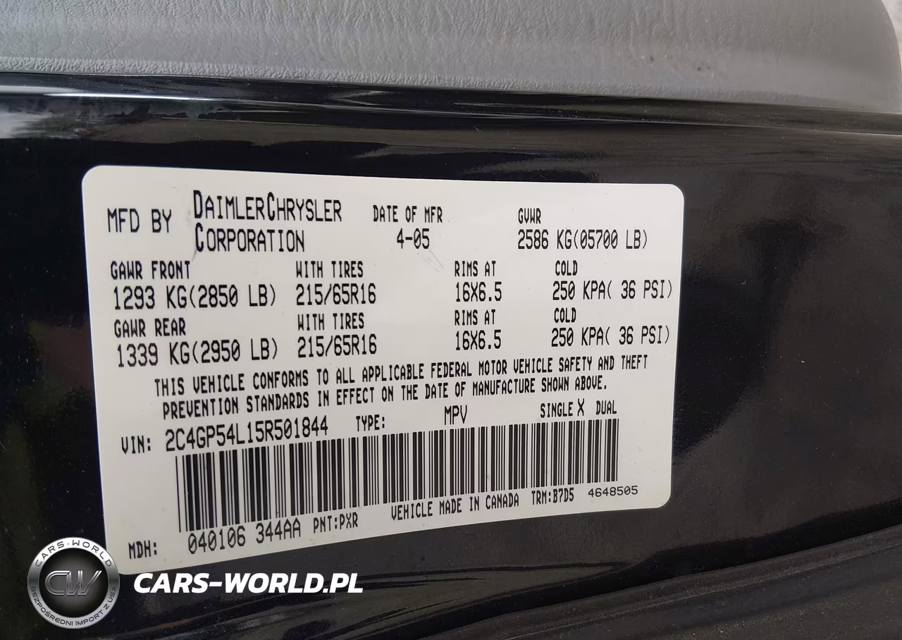 2005 Chrysler Town & Country Touring VIN:2C4GP54L15R501844 - 9