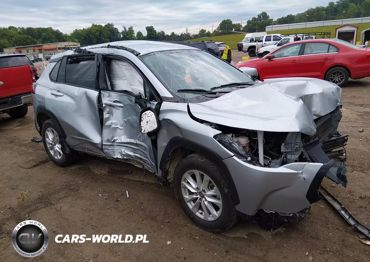 2022 Toyota Corolla Cross Le – zdjęcie 1 z 17