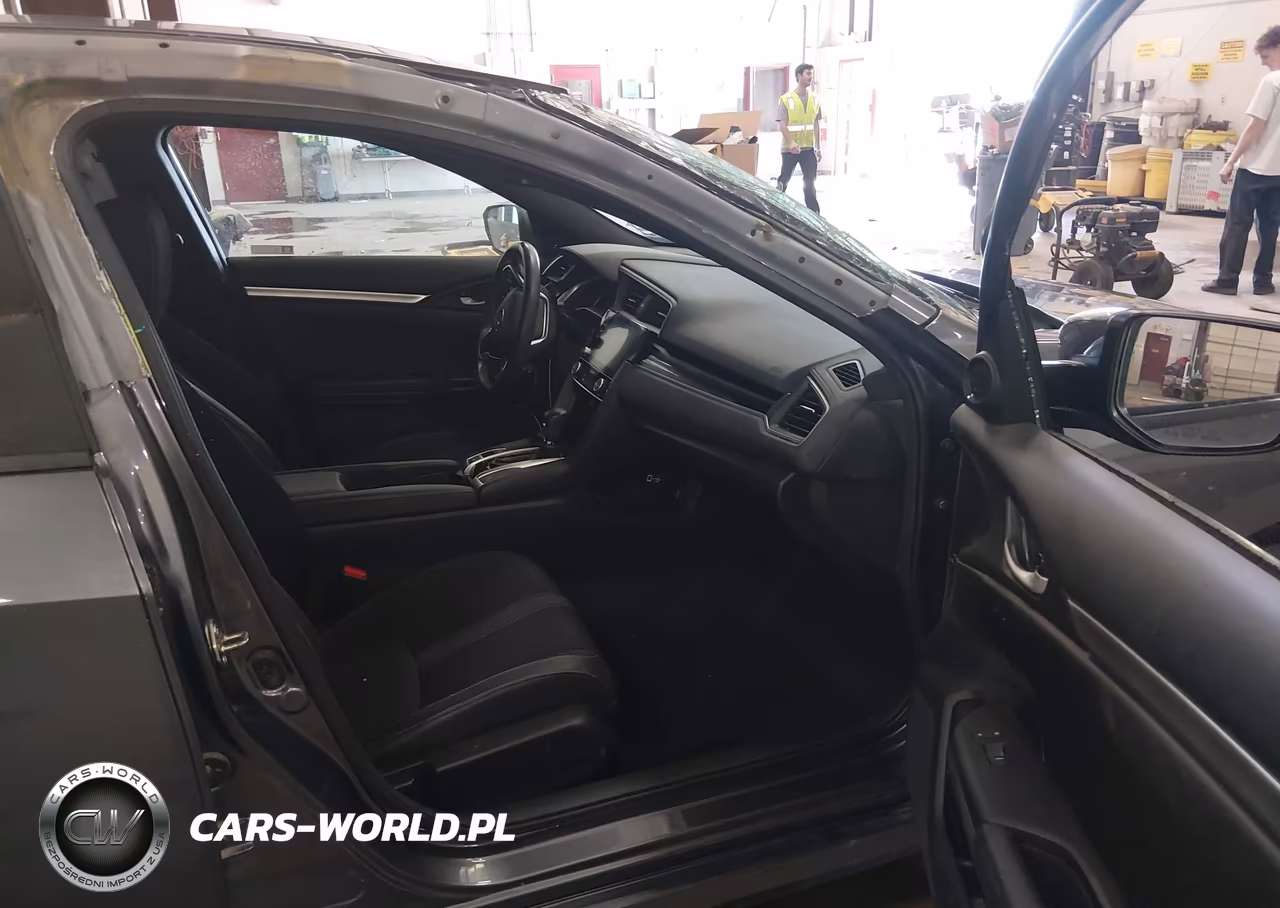2019 Honda Civic Sport VIN:19XFC2F83KE016228 - 5