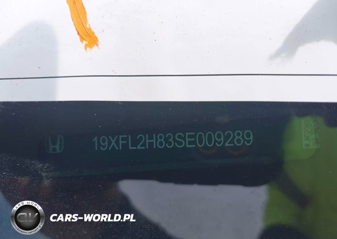 2025 Honda Civic Sedan Sport VIN:19XFL2H83SE009289 - 17