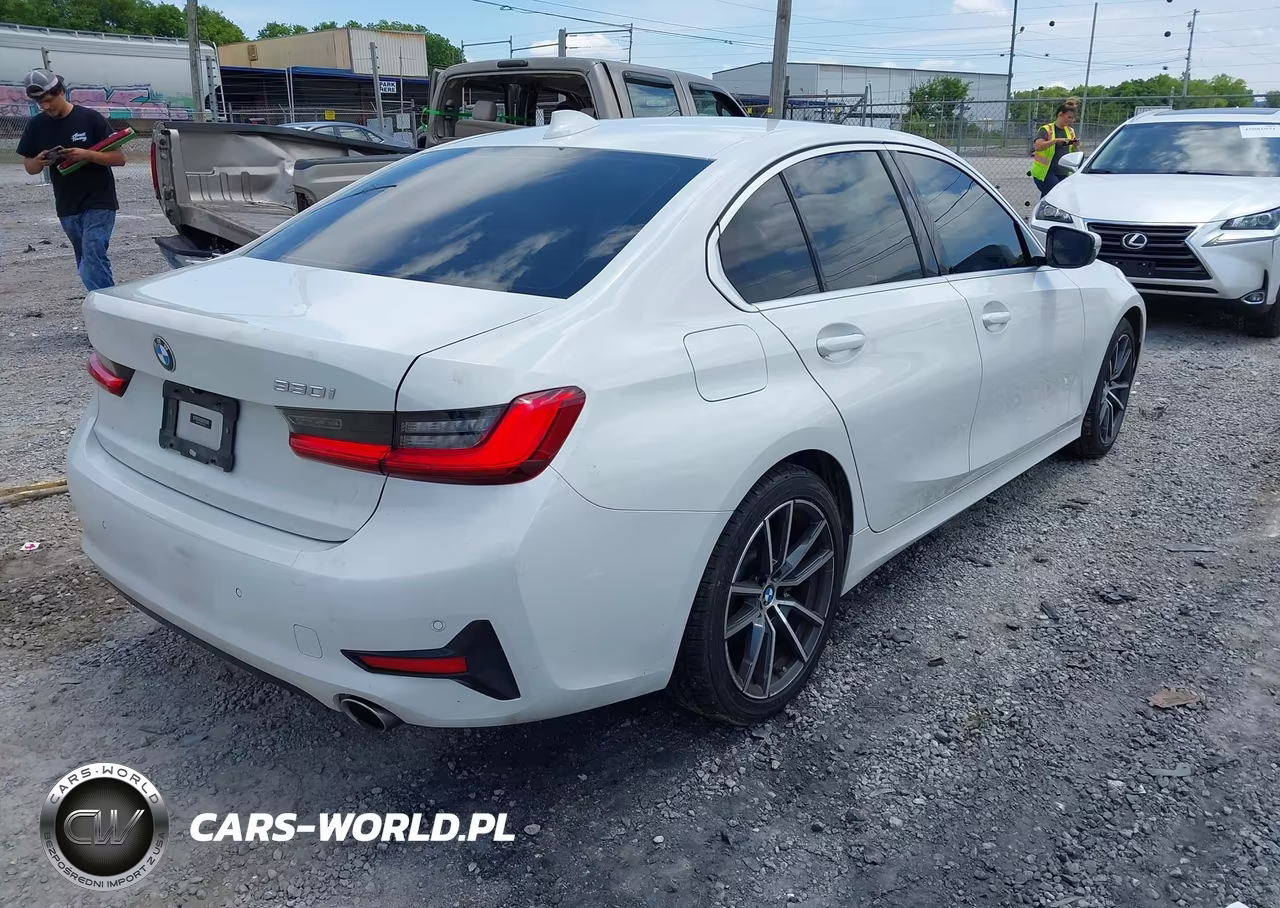 2019 BMW 330I VIN:WBA5R1C53KAK11633 - 4