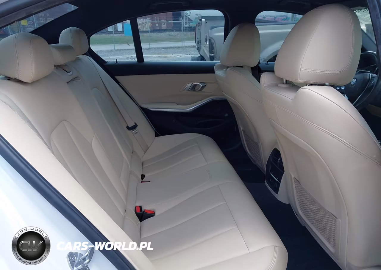 2019 BMW 330I VIN:WBA5R1C53KAK11633 - 8