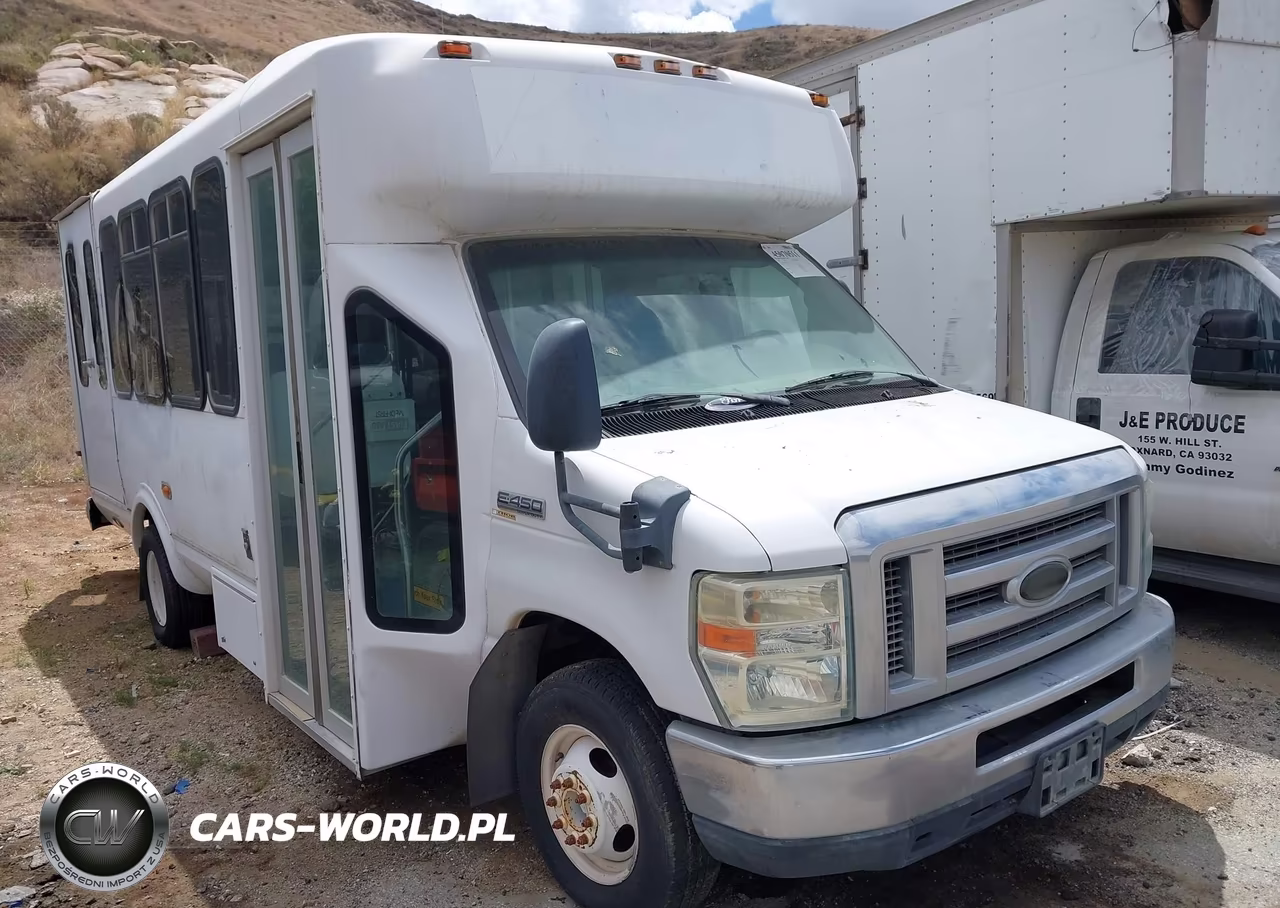 2012 Ford E-450 Cutaway