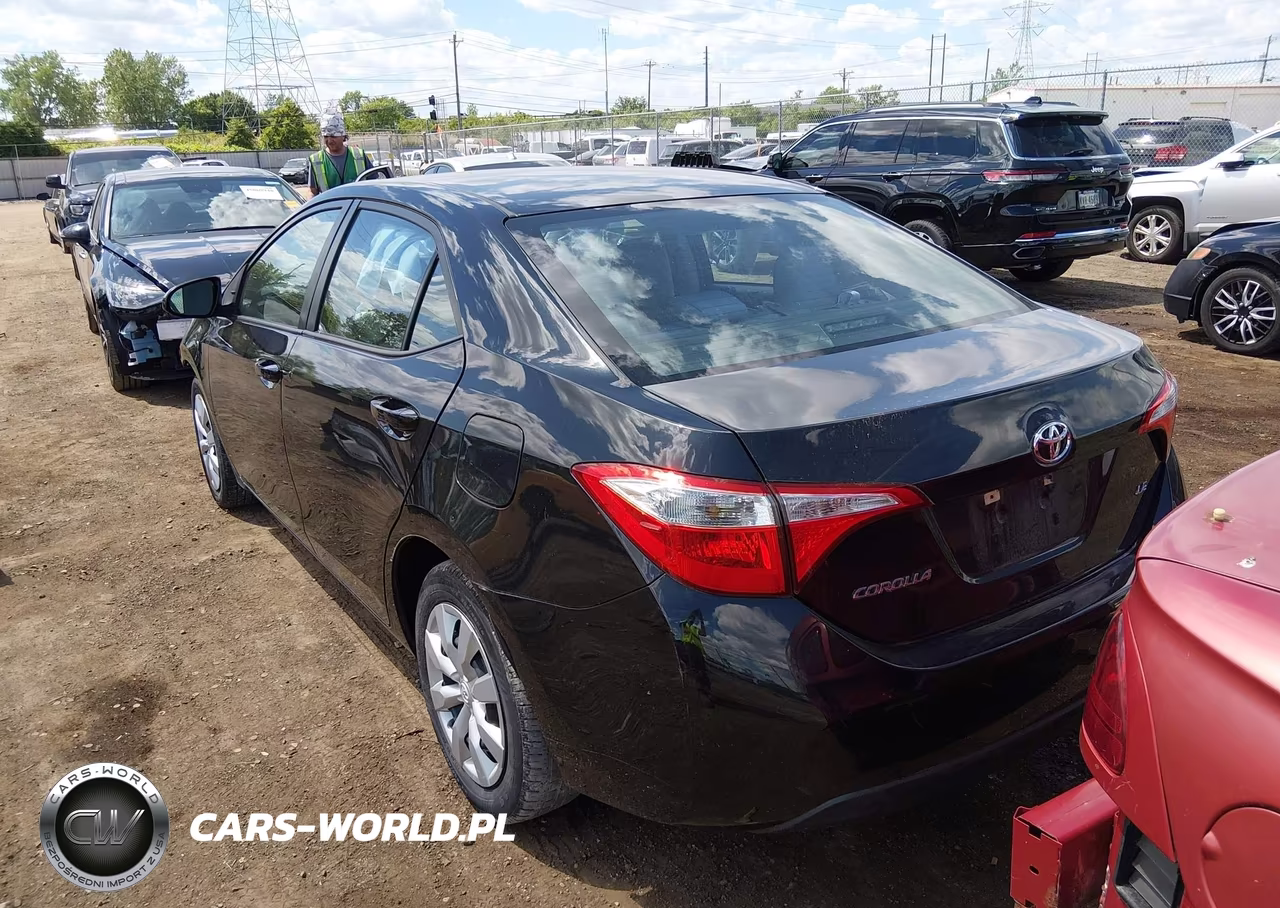 2016 Toyota Corolla Le VIN:5YFBURHE3GP521702 - 17