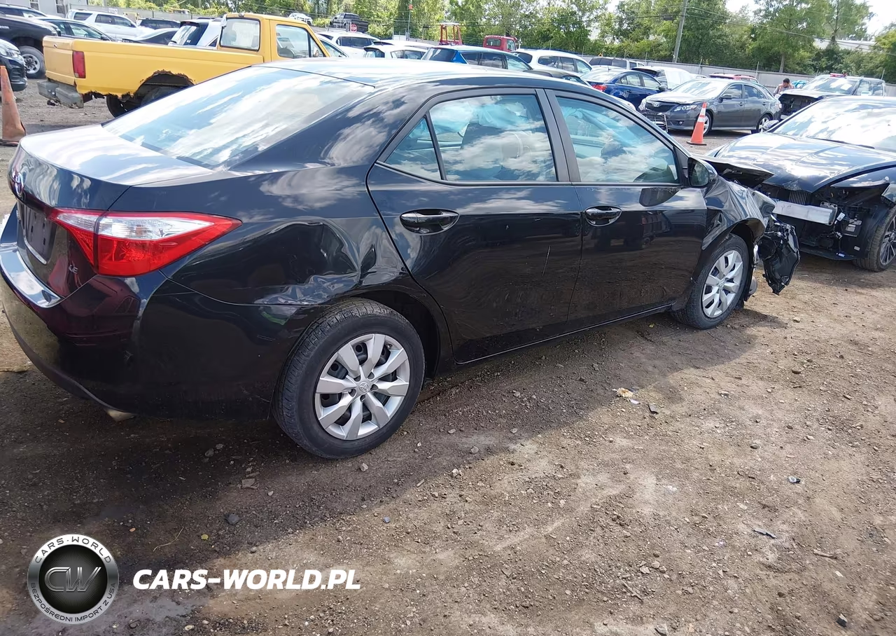 2016 Toyota Corolla Le VIN:5YFBURHE3GP521702 - 4