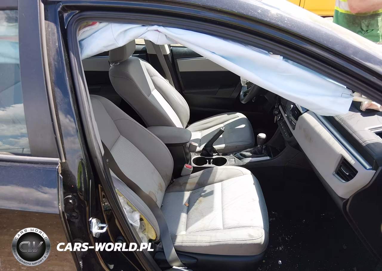 2016 Toyota Corolla Le VIN:5YFBURHE3GP521702 - 5
