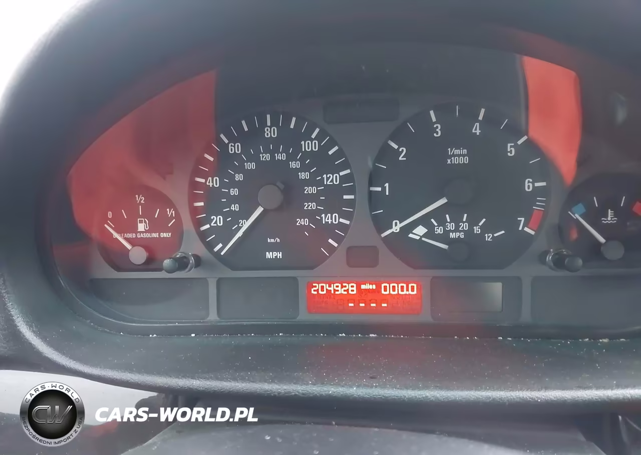 2005 BMW 325Xi VIN:WBAEU33465PR15277 - 7