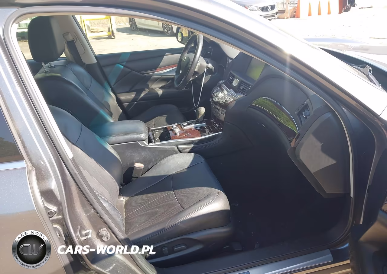 2016 Infiniti Q70L 3.7X VIN:JN1BY1PR2GM720952 - 5