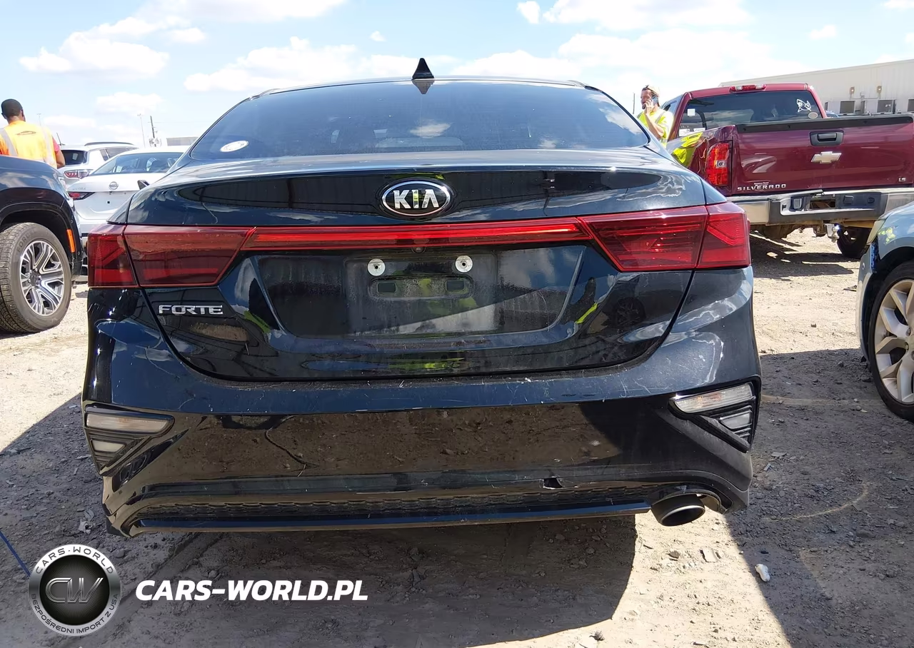 2019 Kia Forte Lxs VIN:3KPF24AD6KE066902 - 16