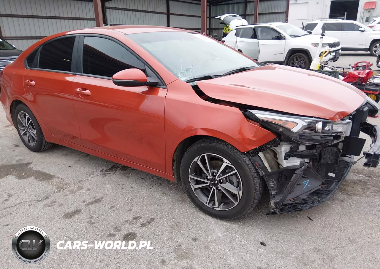 2023 Kia Forte Lxs