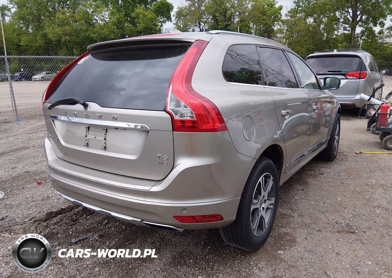 2015 Volvo Xc60 T6 Platinum VIN:YV4902RM3F2638598 - 4