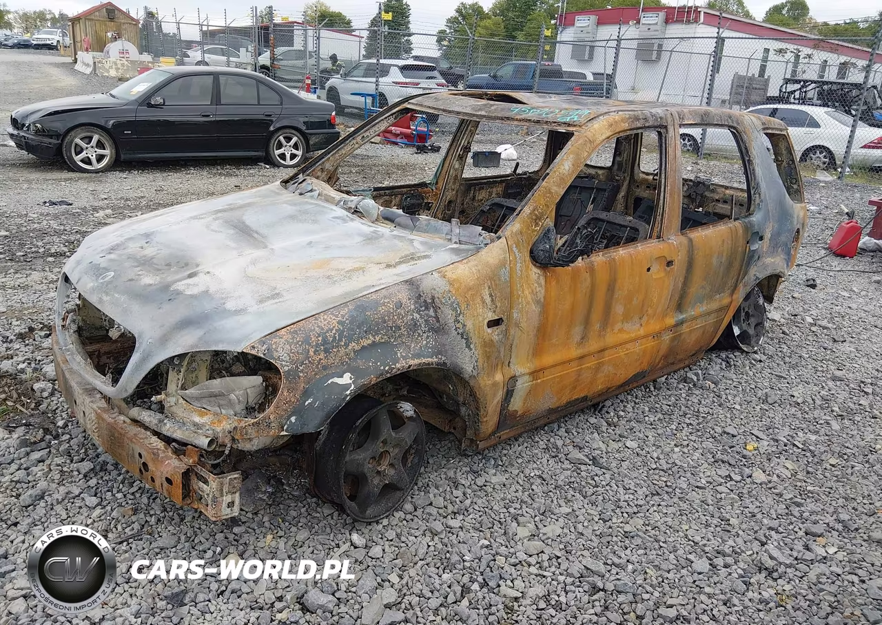 2000 Mercedes-Benz Ml 320 VIN:4JGAB54E9YA161269 - 2