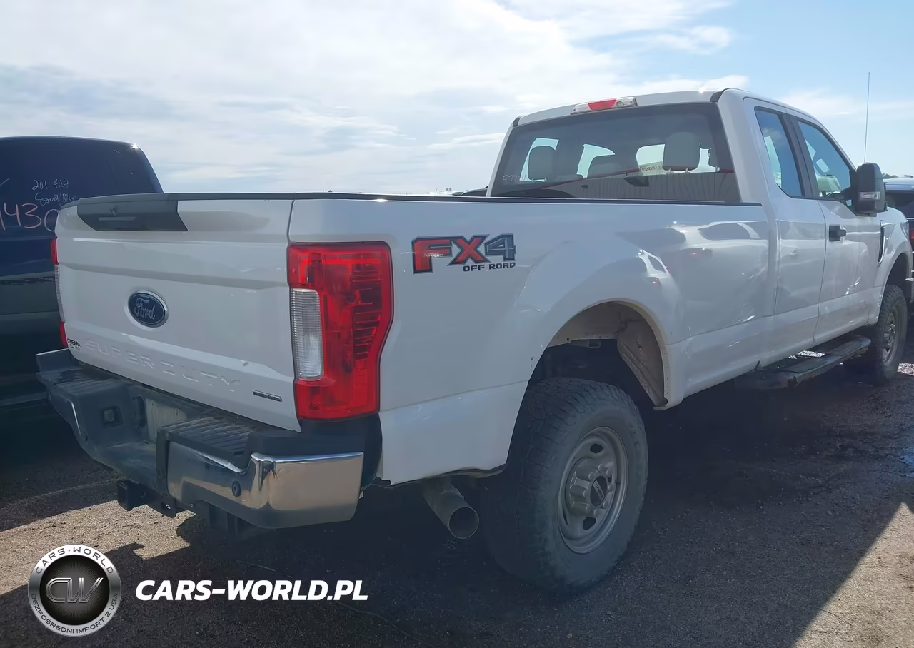 2018 Ford F-250 Xl VIN:1FT7X2B62JEC63358 - 4