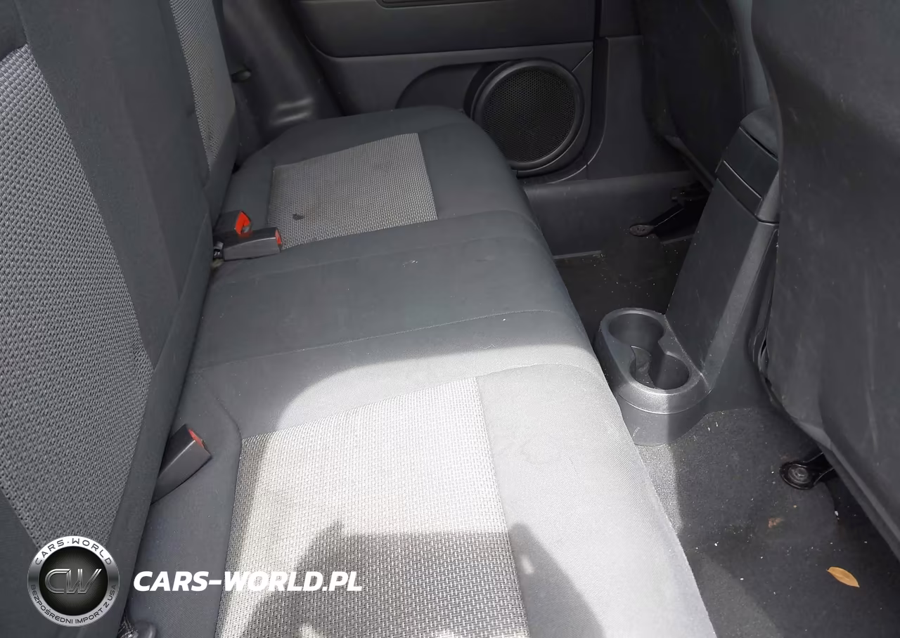 2009 Jeep Patriot Sport VIN:1J8FT28B29D187372 - 8