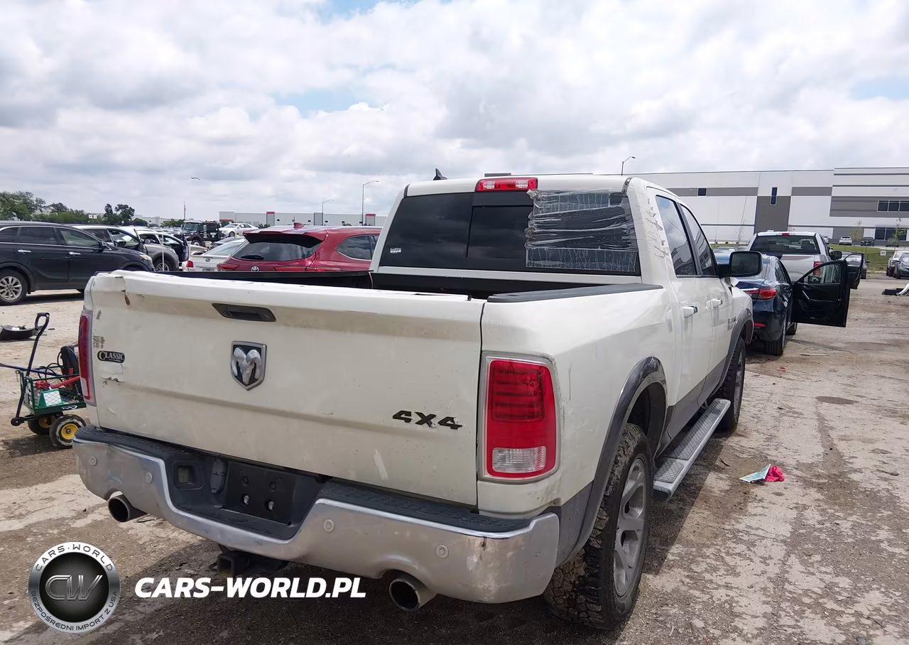 2018 Ram 1500 Laramie 4X4 5'7 Box VIN:1C6RR7NT5JS104294 - 4