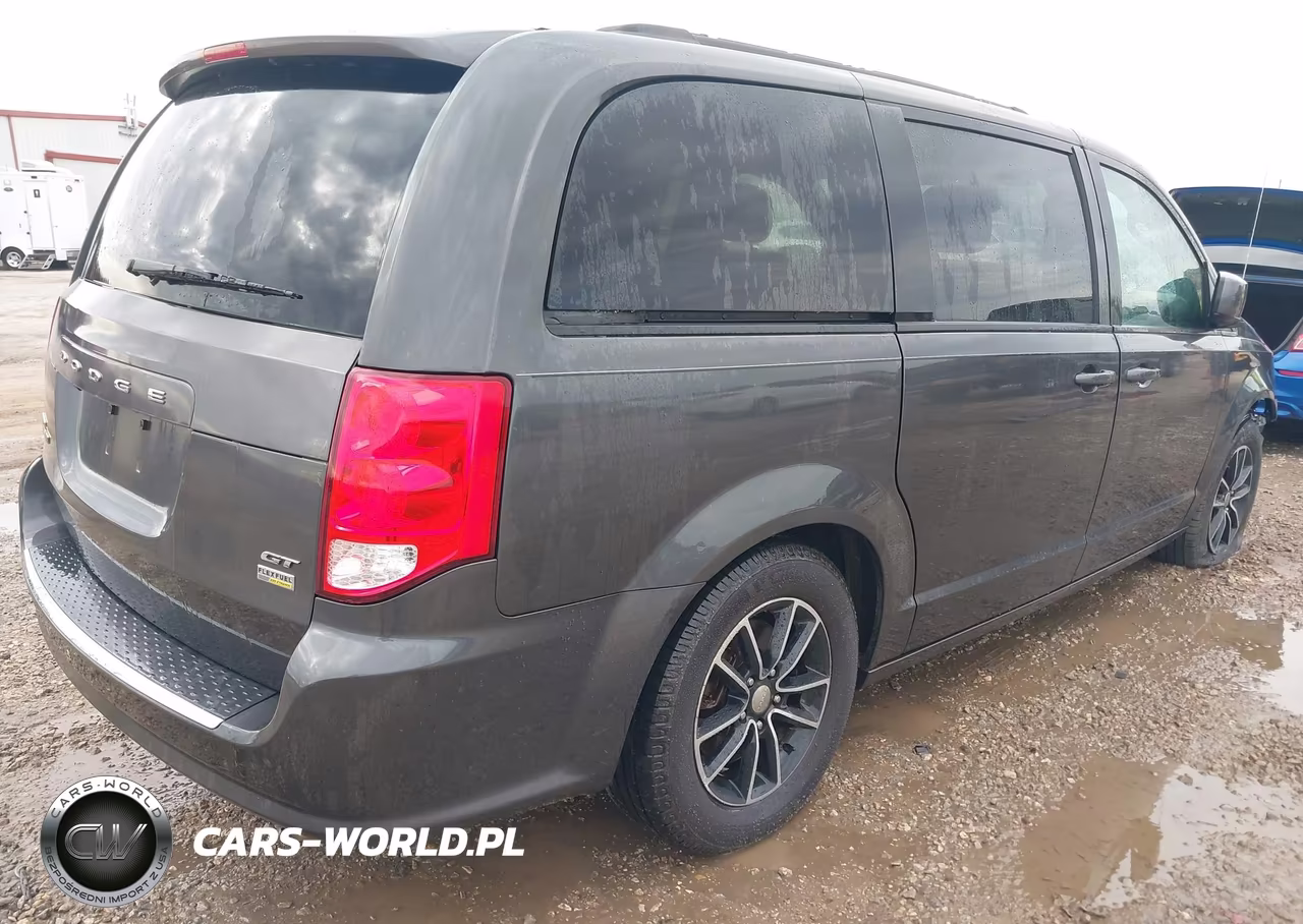 2018 Dodge Grand Caravan Gt VIN:2C4RDGEG7JR299066 - 4