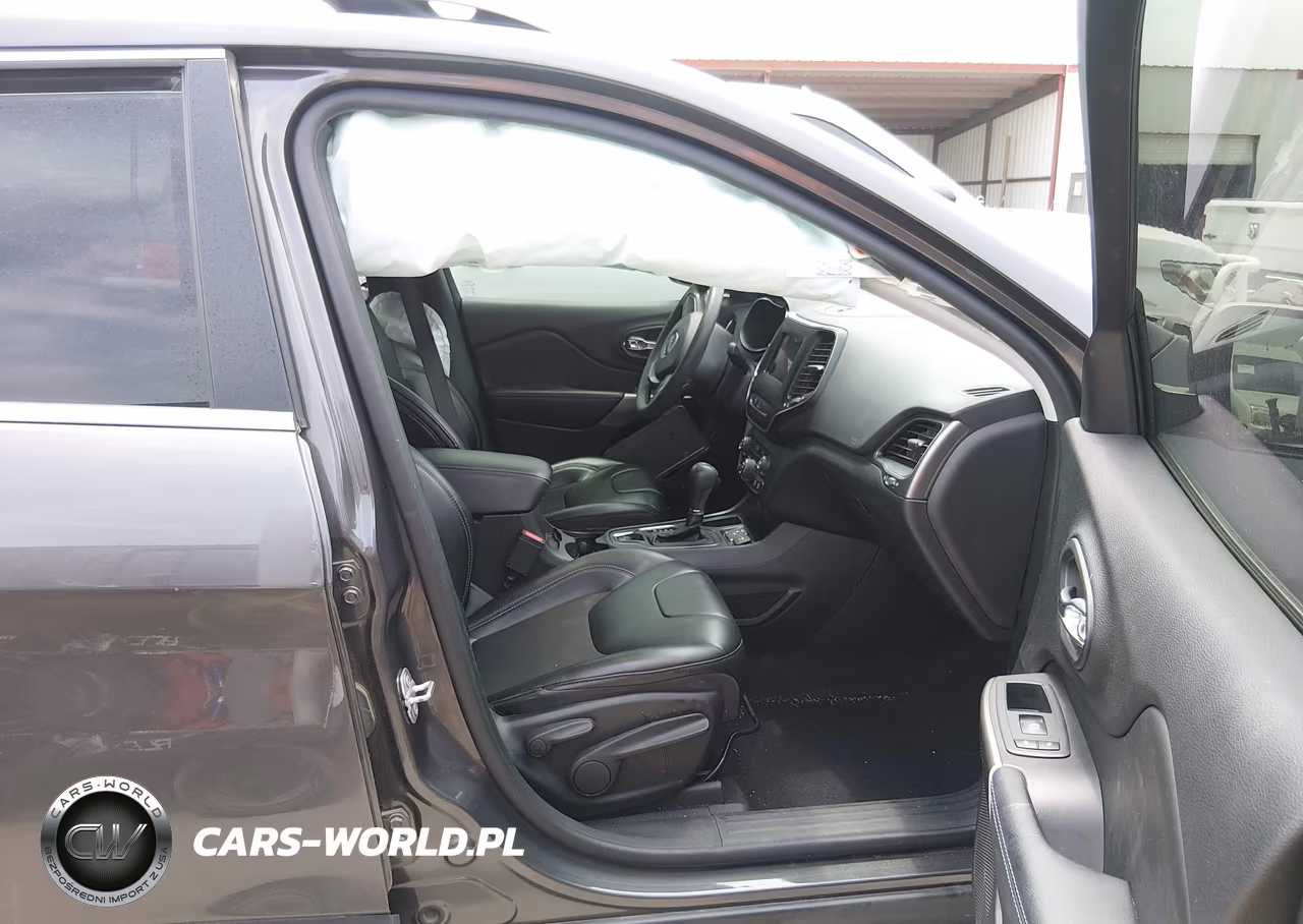 2020 Jeep Cherokee Latitude Plus Fwd VIN:1C4PJLLB6LD543134 - 5