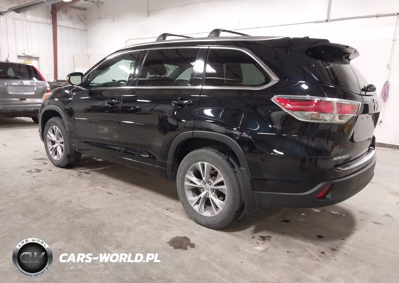 2015 Toyota Highlander Xle V6 VIN:5TDKKRFH9FS102276 - 3