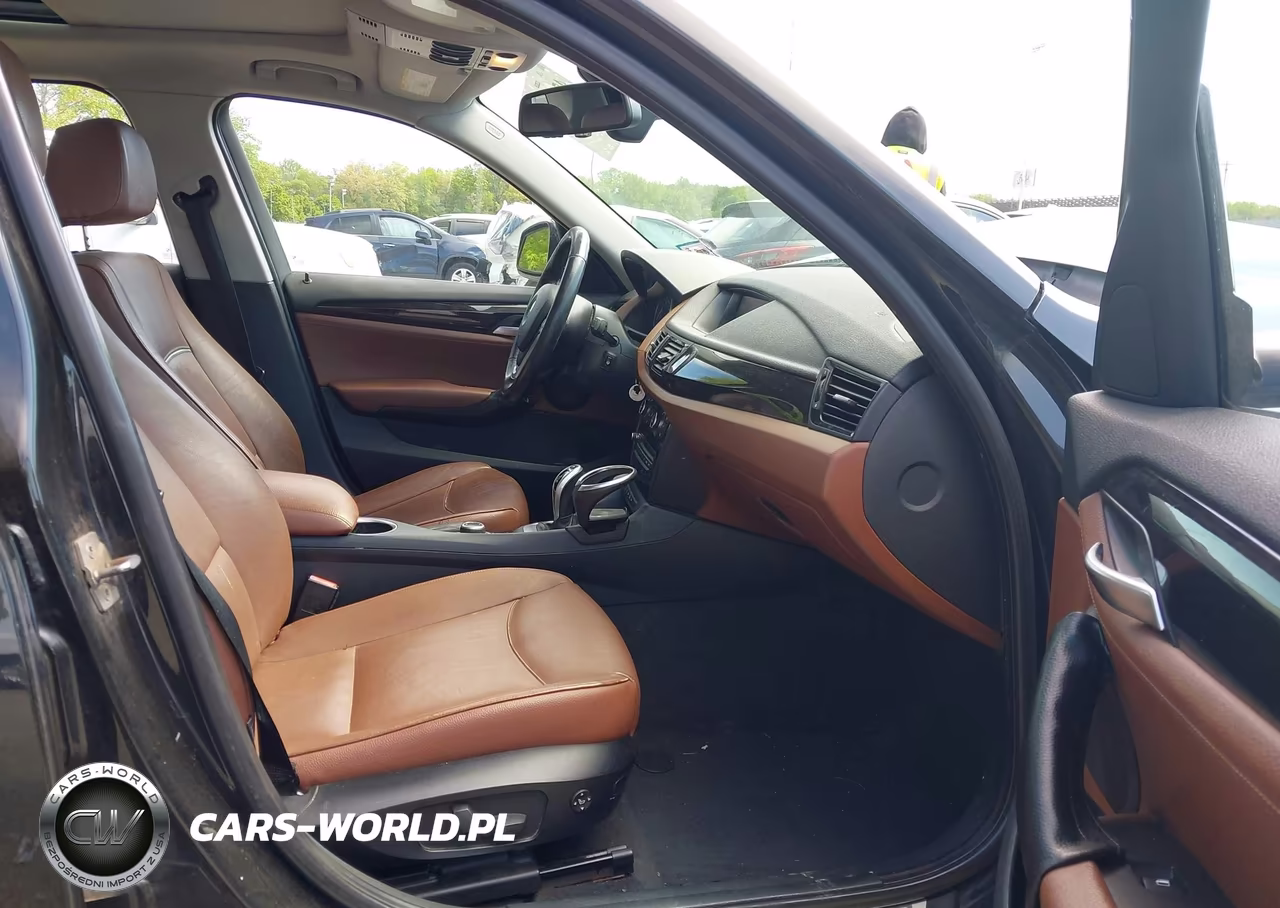 2013 BMW X1 xDrive28I VIN:WBAVL1C5XDVR89120 - 5