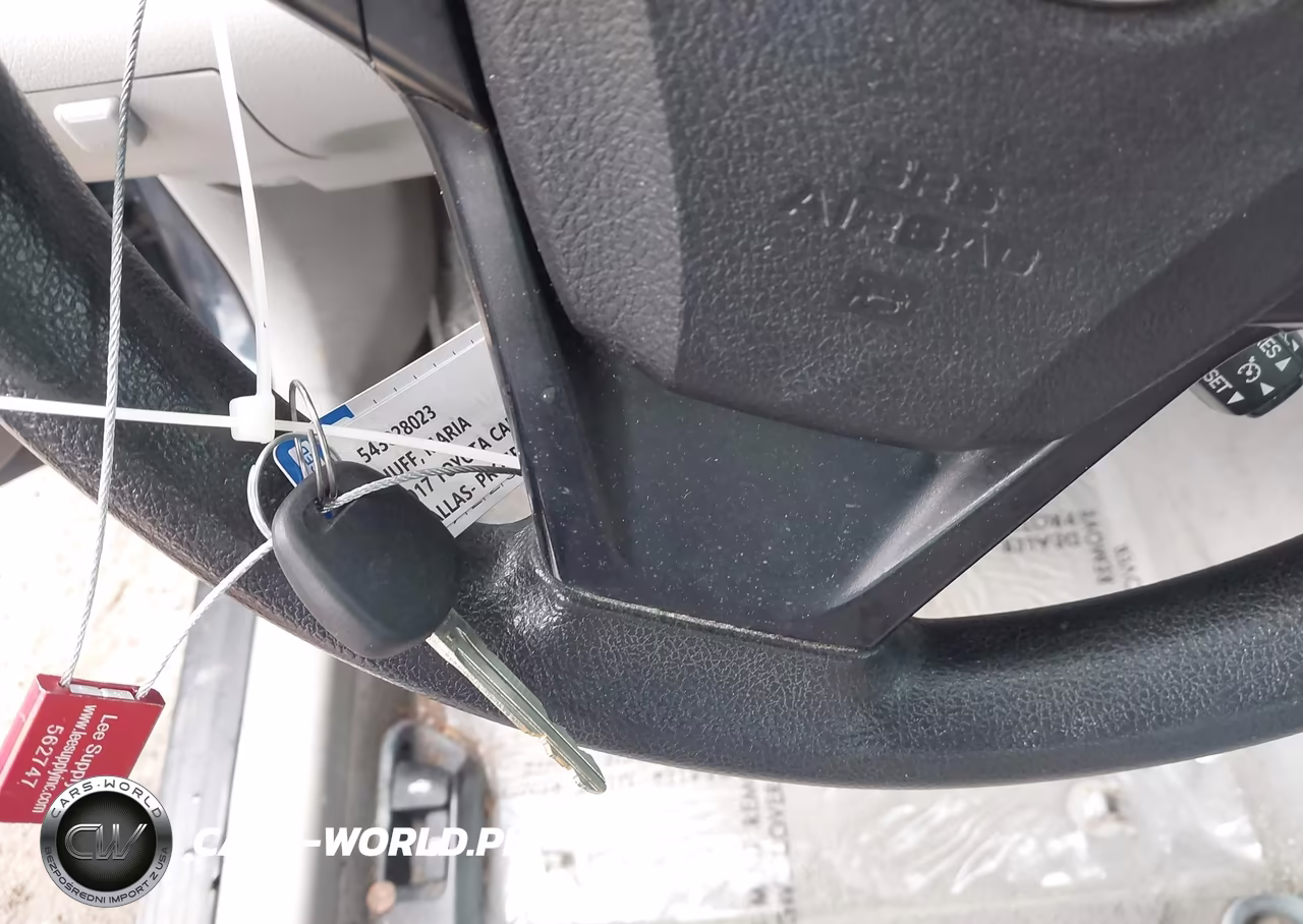 2017 Toyota Camry Le VIN:4T1BF1FK8HU410552 - 11
