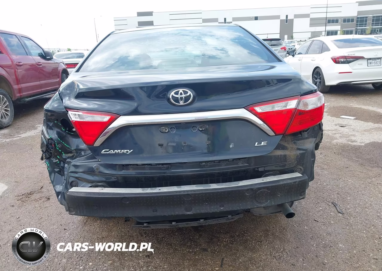 2017 Toyota Camry Le VIN:4T1BF1FK8HU410552 - 16