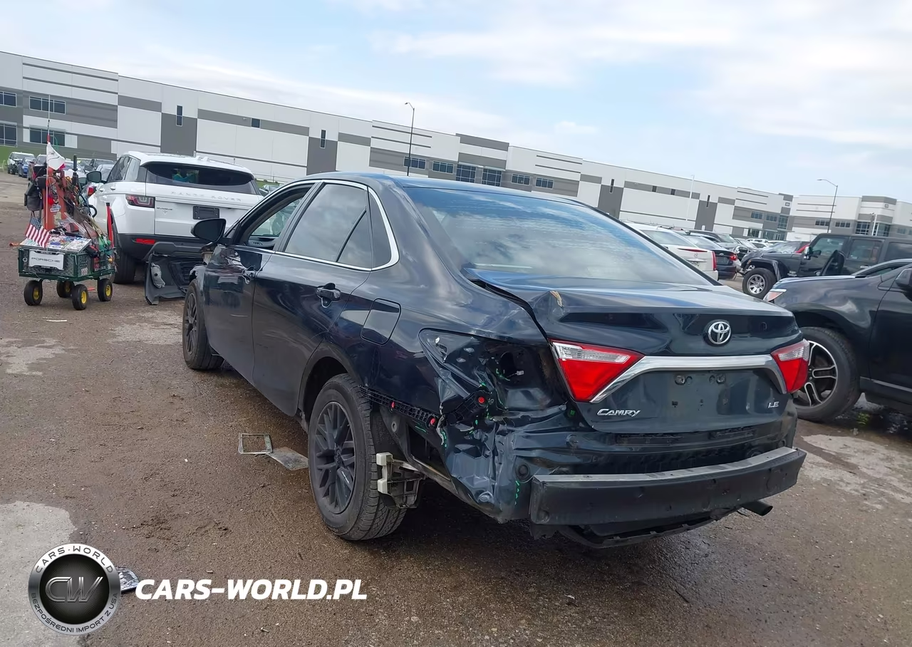 2017 Toyota Camry Le VIN:4T1BF1FK8HU410552 - 3