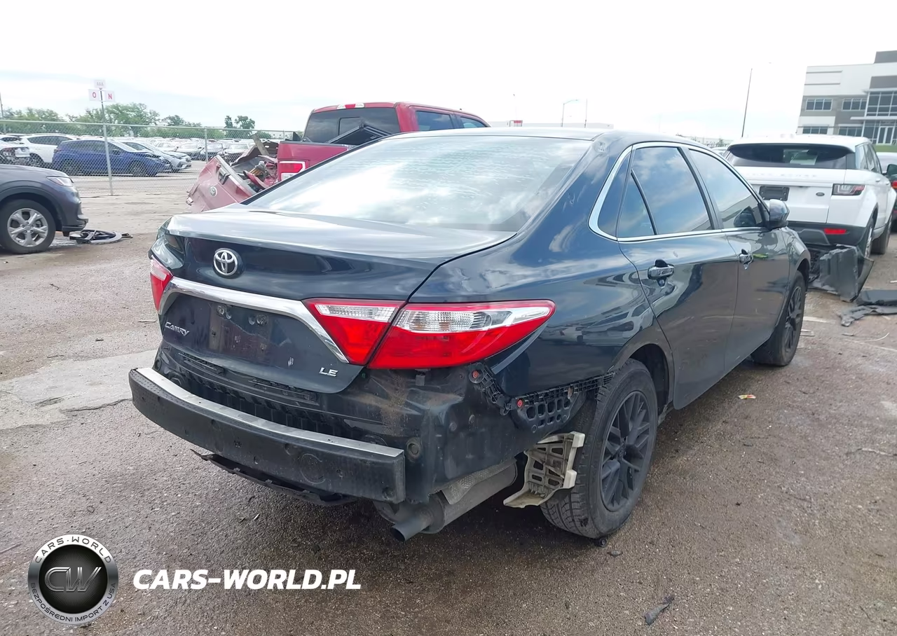 2017 Toyota Camry Le VIN:4T1BF1FK8HU410552 - 4