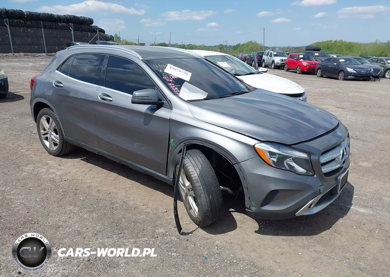 2015 Mercedes-Benz Gla 250 4Matic – zdjęcie 1 z 18