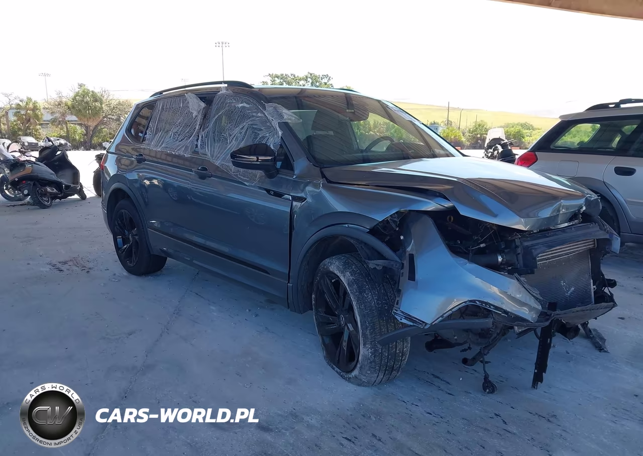 Główne zdjęcie 2023 Volkswagen Tiguan 2.0T Se R-Line Black